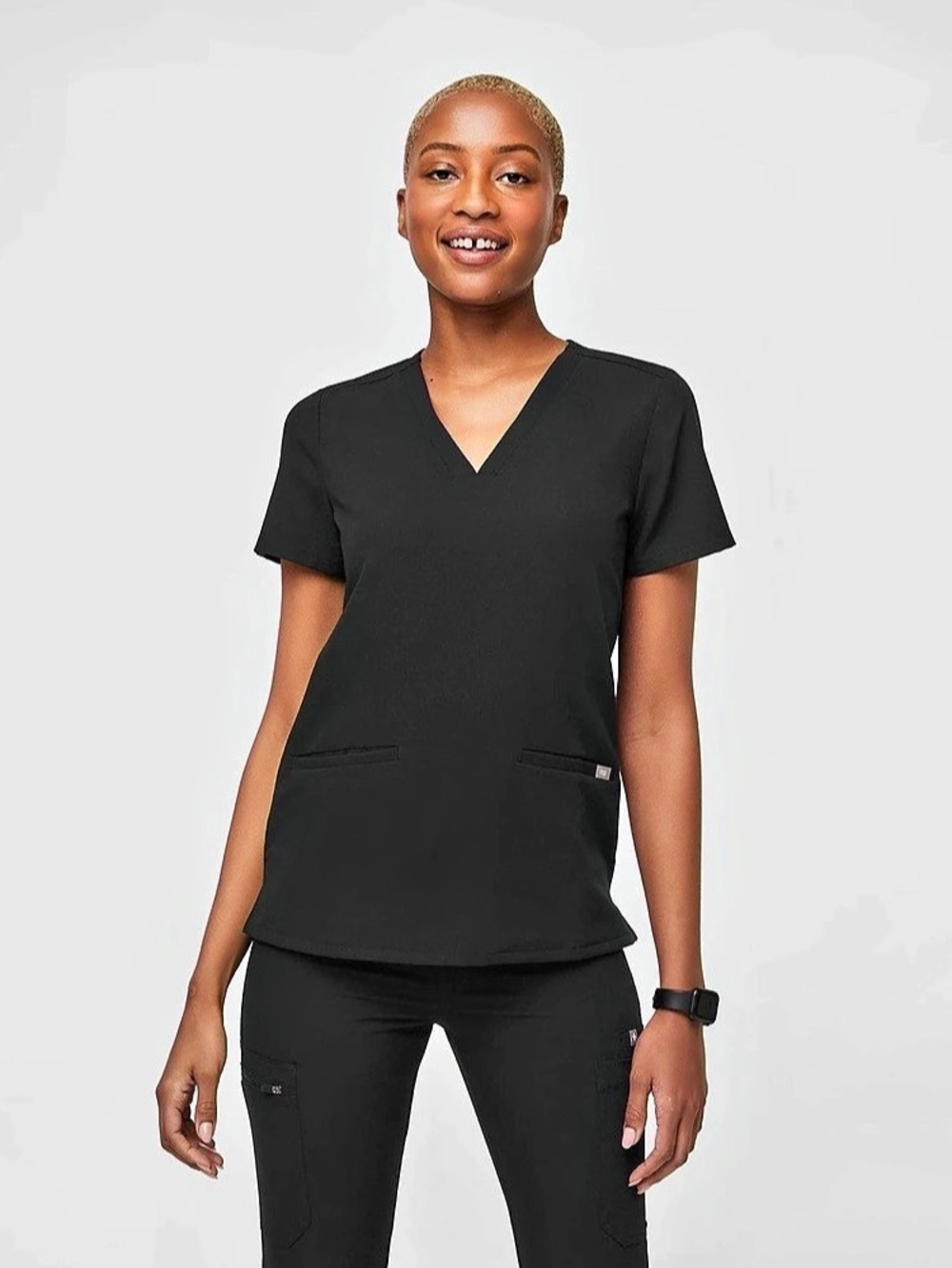 FIGS Casma V-Neck Scrub Top in Black Size Medium